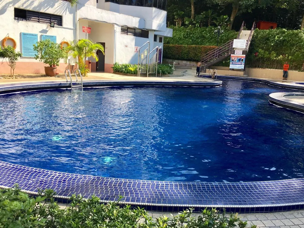 바투 페링기 The Ferringhi Sea View 777 아파트