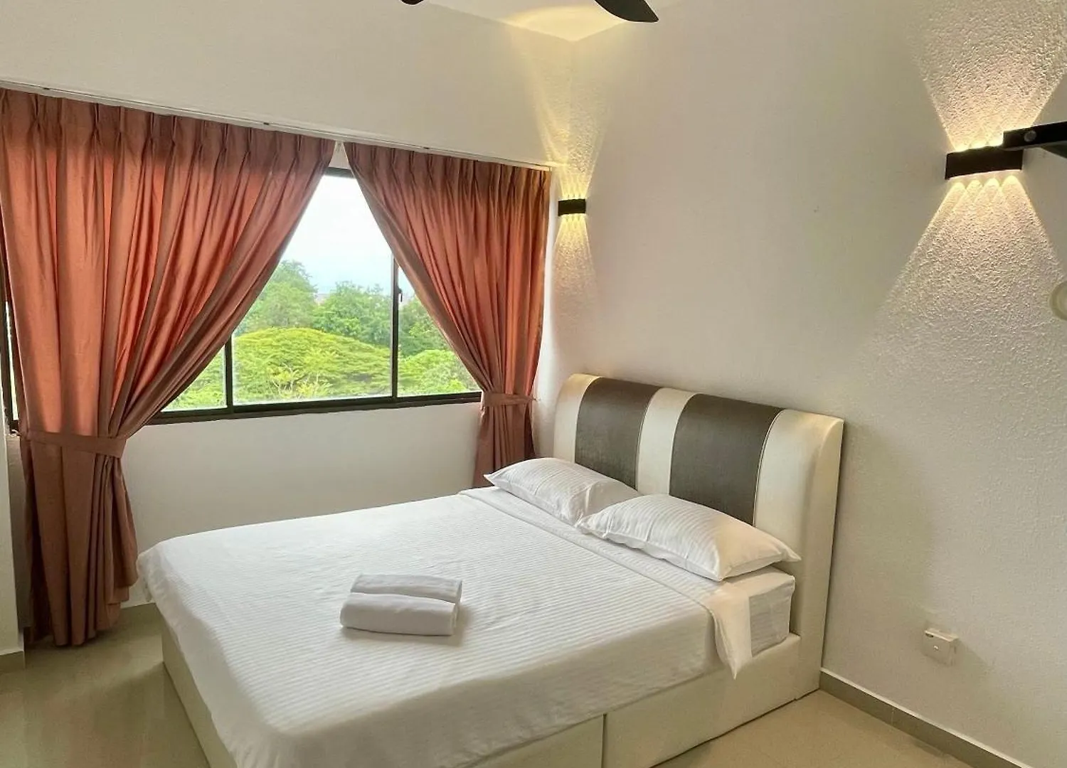 바투 페링기 The Ferringhi Sea View 777 아파트 말레이시아